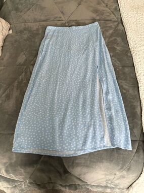 La Hearts Light Blue Floral Side-Slit Midi Skirt